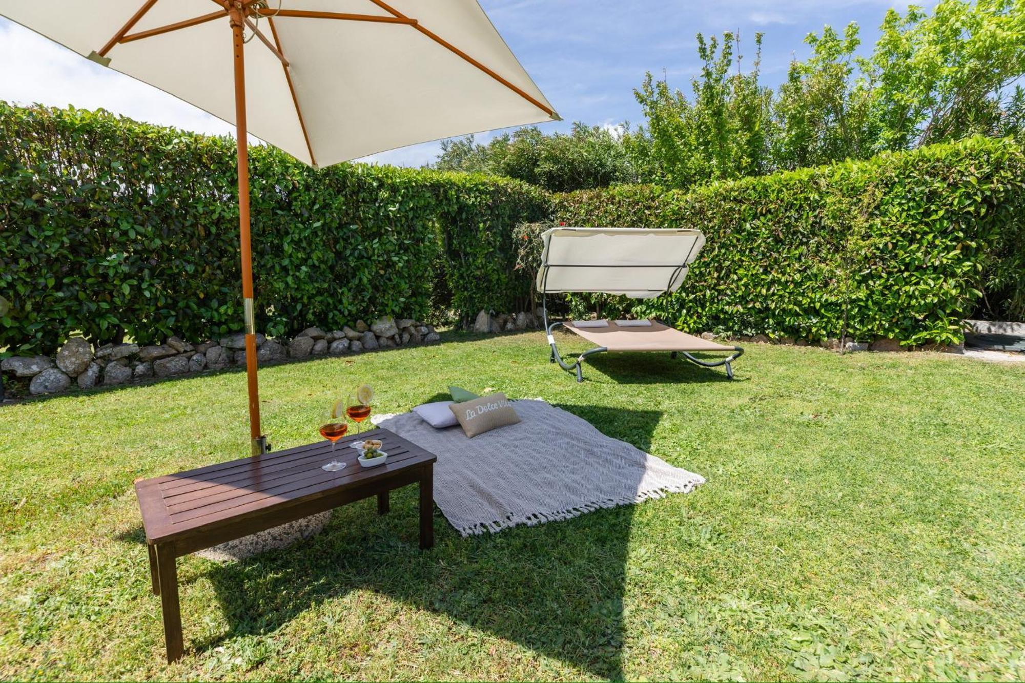 Villa Niloan Olbia Esterno foto